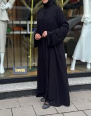 hilay ola ferace siyah