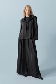 evan asetat fularlı bluz pantolonlu takım siyah 2