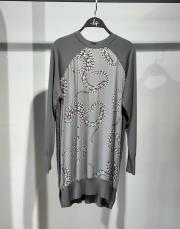 invee desenli şifon detaylı tunik gri